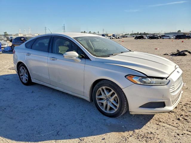 Ford Fusion Se Image 2