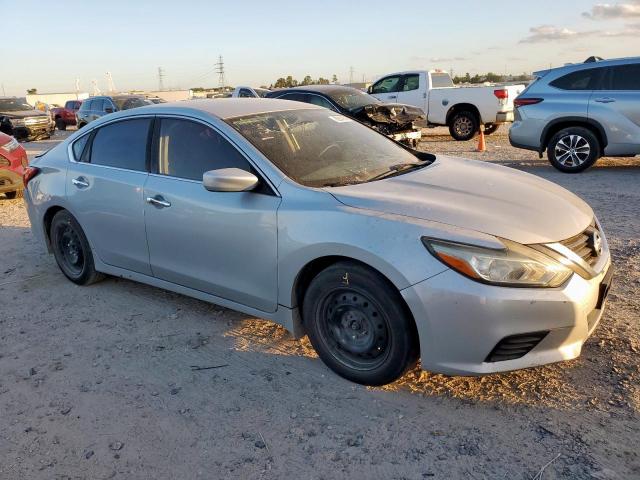 Nissan Altima 2.5 Image 6