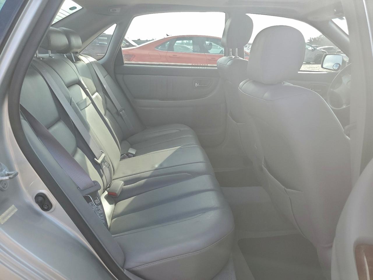 Toyota Avalon Xl Image 9