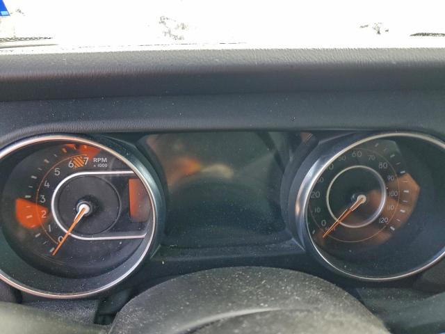 Jeep Wrangler Sahara Image 7