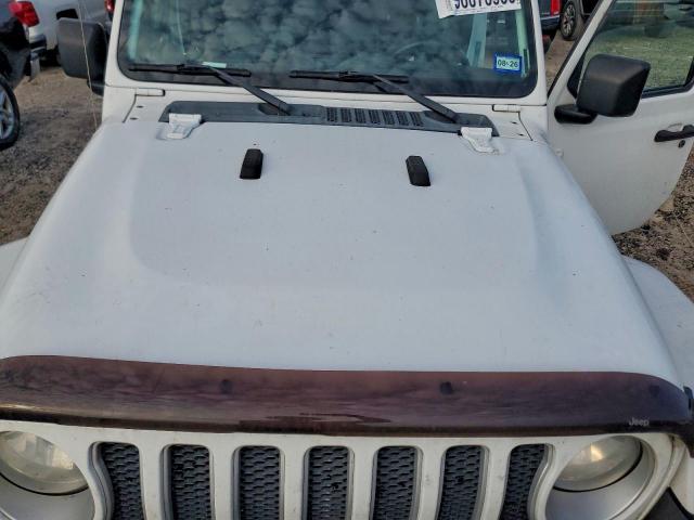 Jeep Wrangler Sahara Image 10