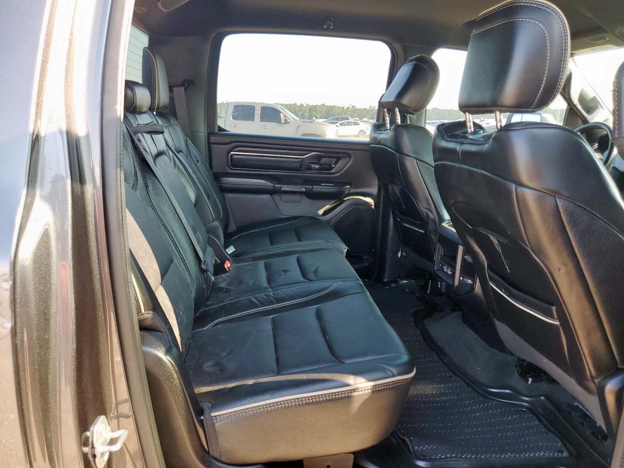 Ram 1500 Limited Image 4