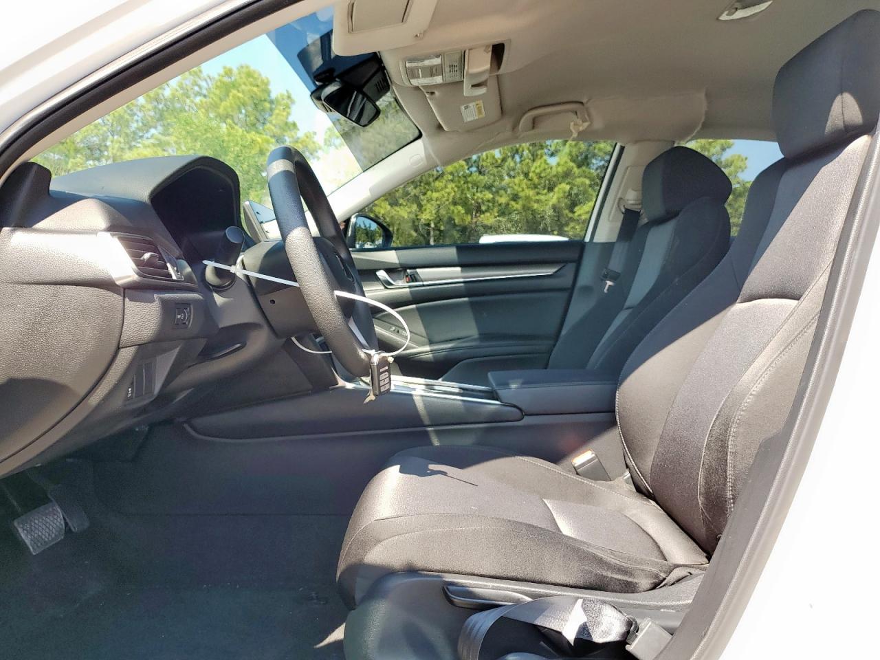 Honda Accord Lx Image 12