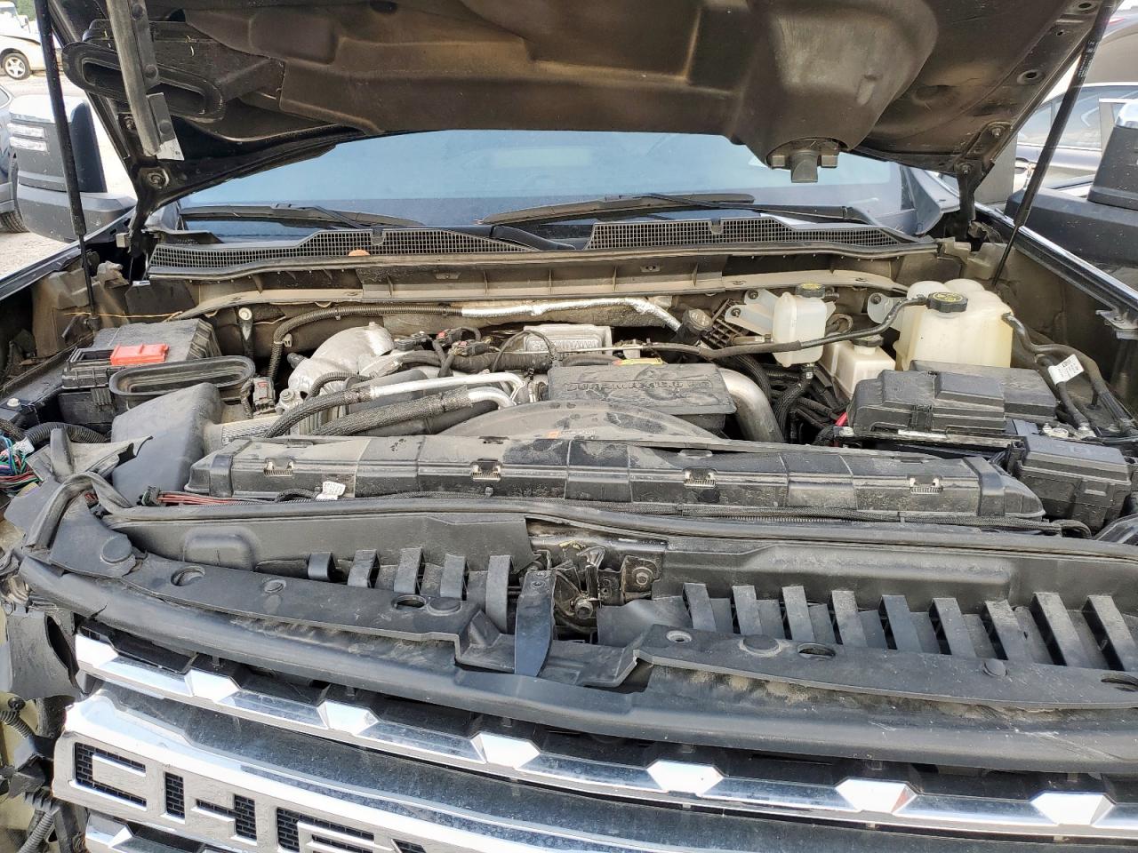 Chevrolet Silverado K2500 Heavy Duty Ltz Image 11