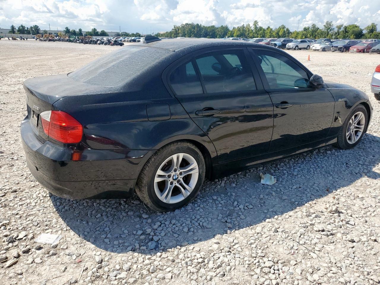 BMW 3 Series I Image 6