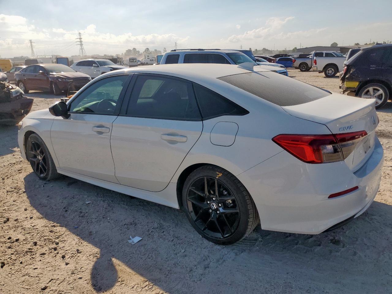 Honda Civic Sport Image 2