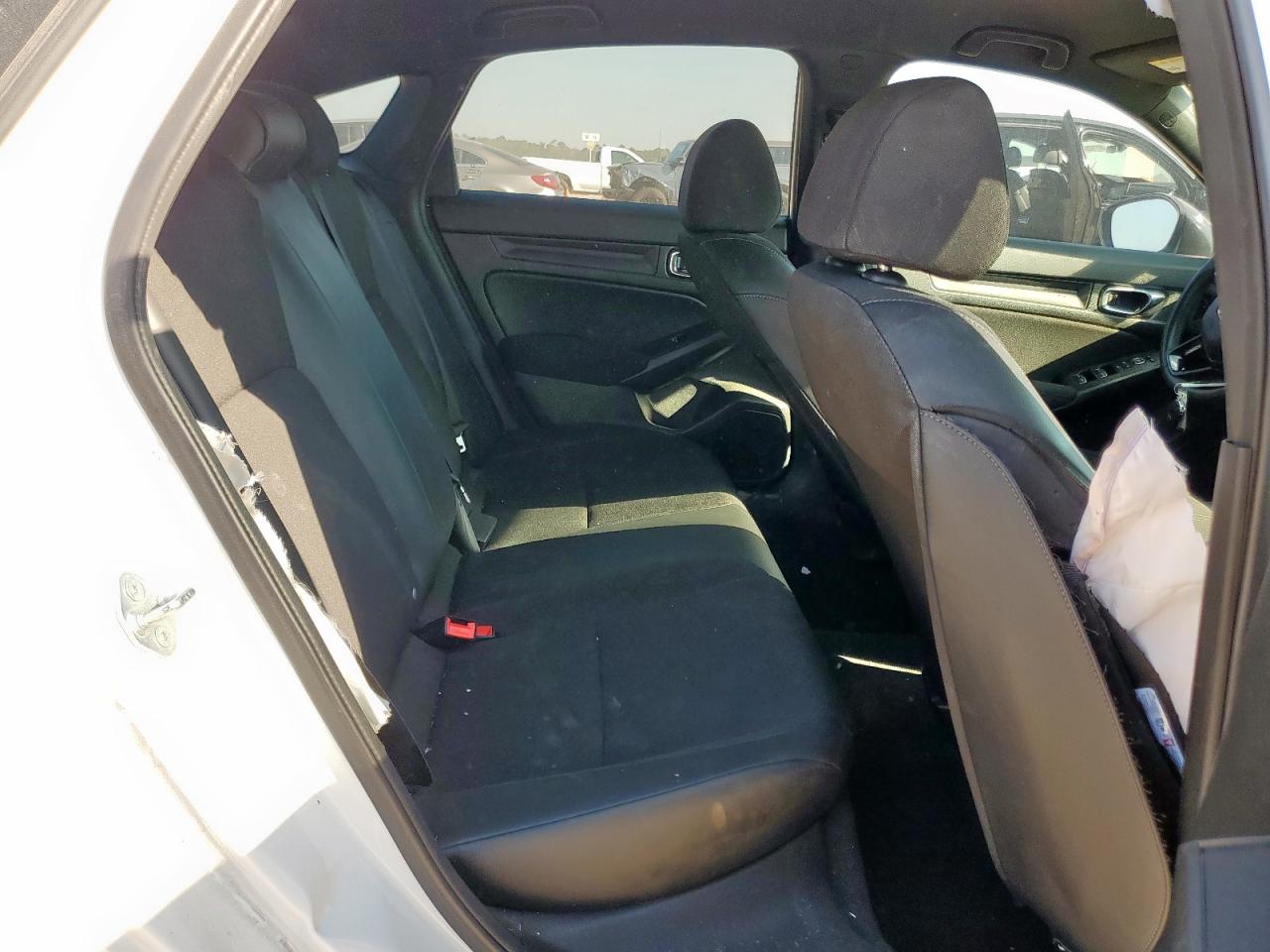 Honda Civic Sport Image 8