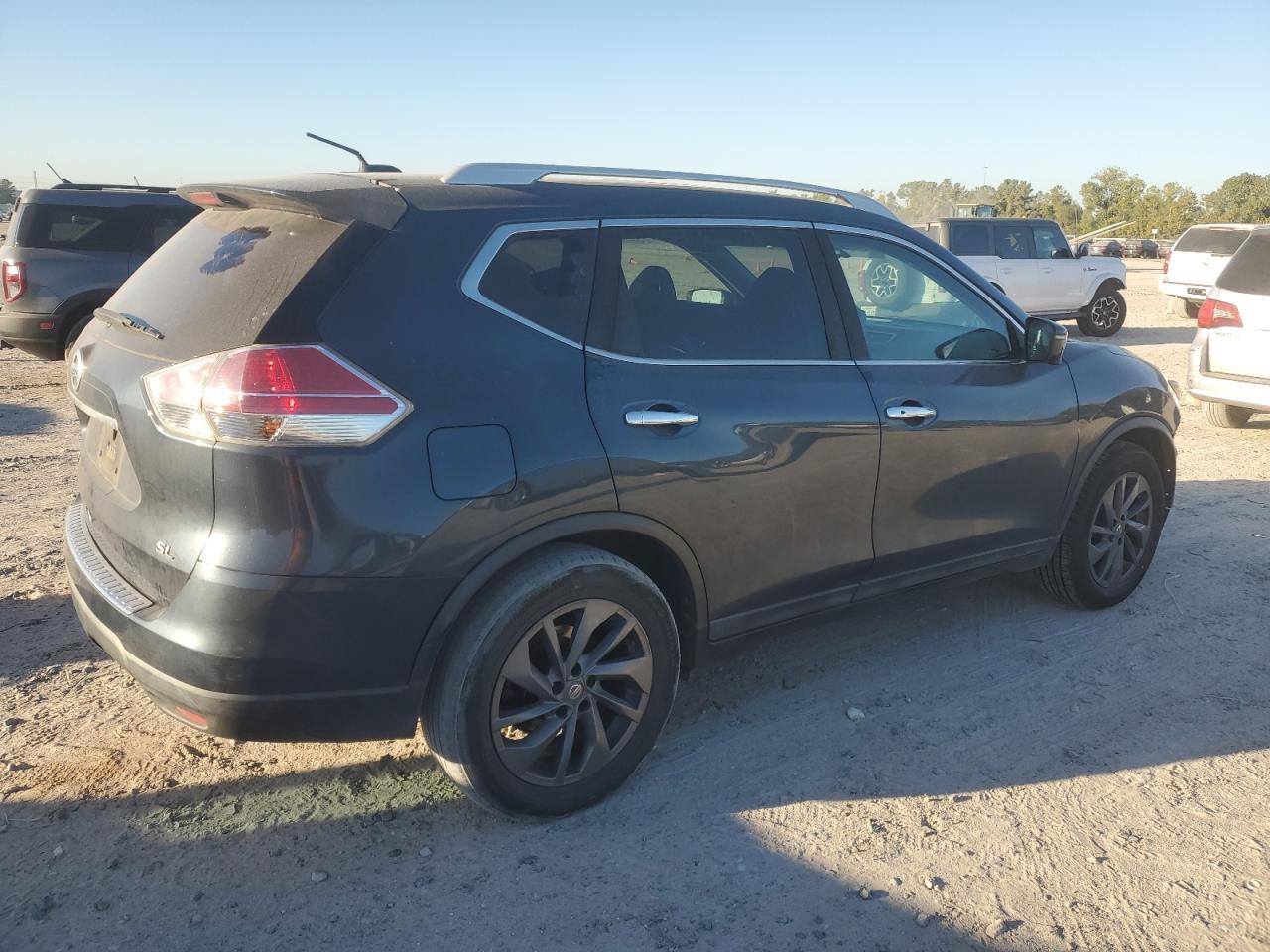 Nissan Rogue S Image 9
