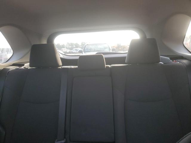 Toyota RAV4 Le Image 8