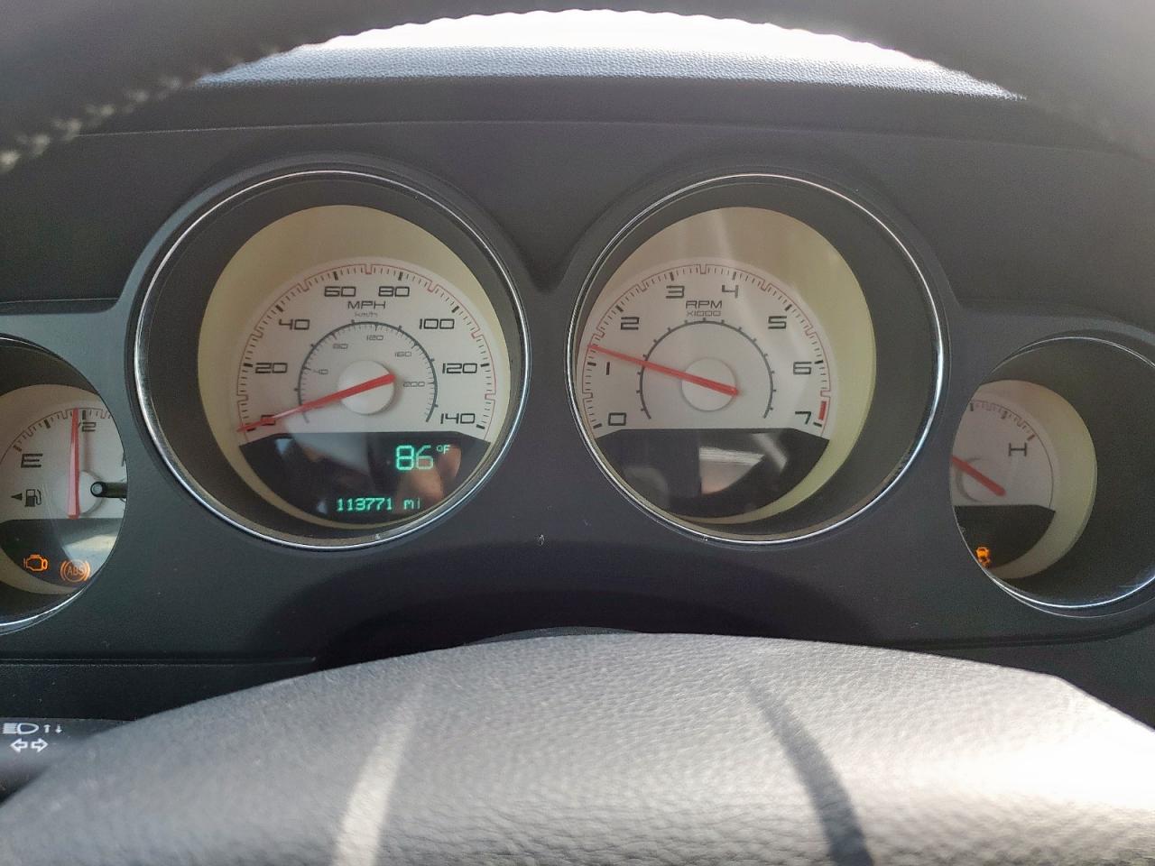 Dodge Challenger Sxt Image 7