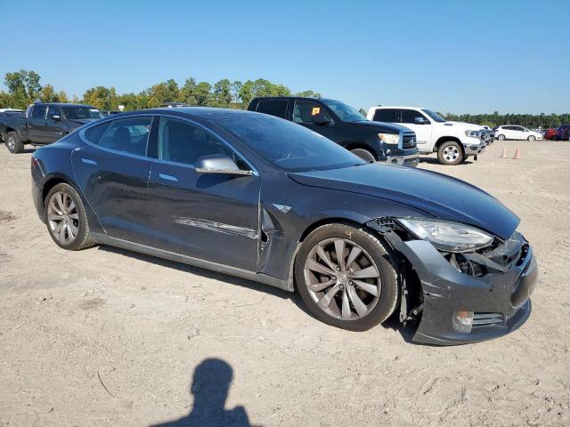 Tesla Model S Image 5