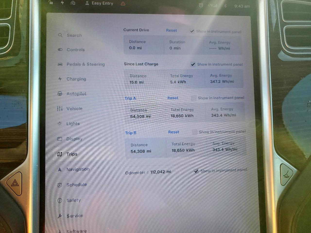 Tesla Model S Image 12