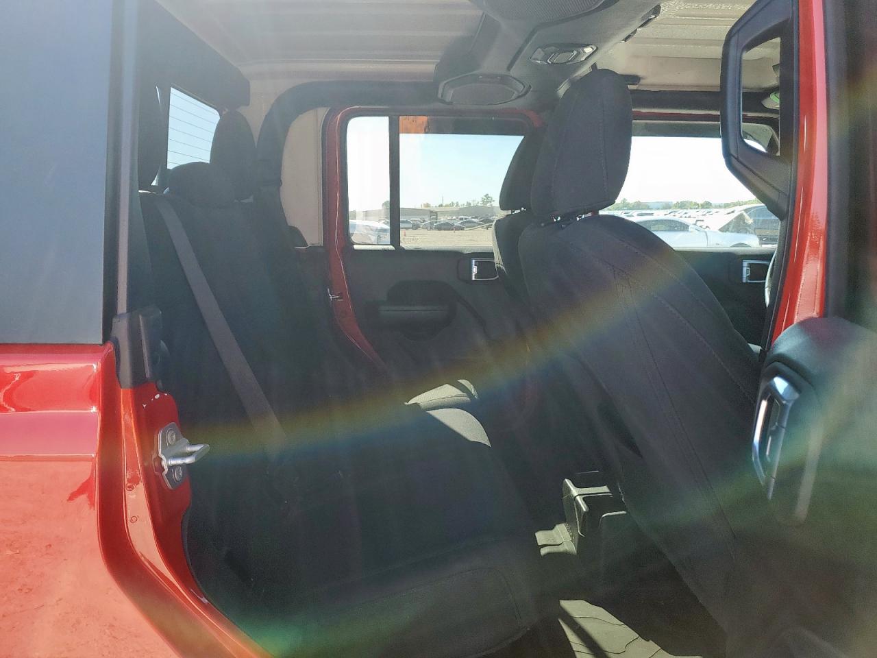 Jeep Gladiator Sport Image 10