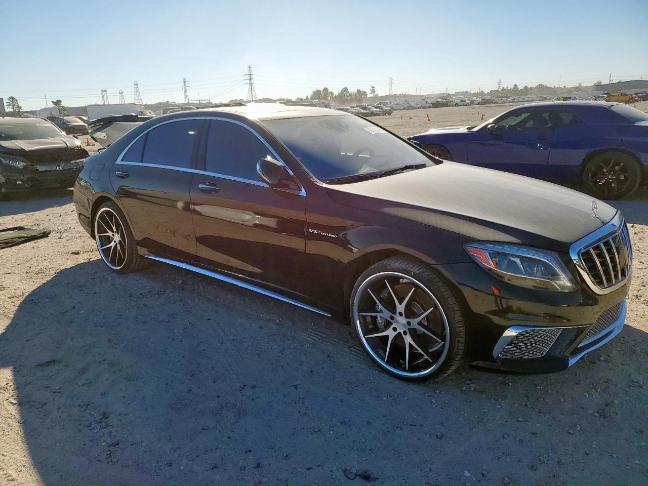 Mercedes-Benz S-Class 65 Amg Image 2