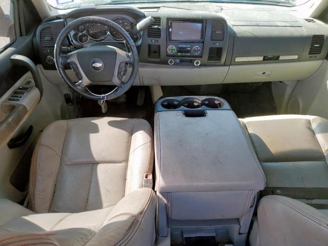 Chevrolet Silverado C1500 Crew Cab Image 9