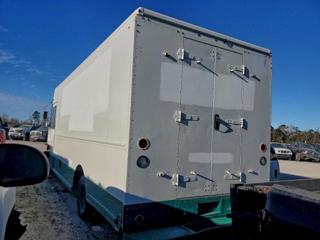 Freightliner Mt45 M Line Walk-in Van Image 2