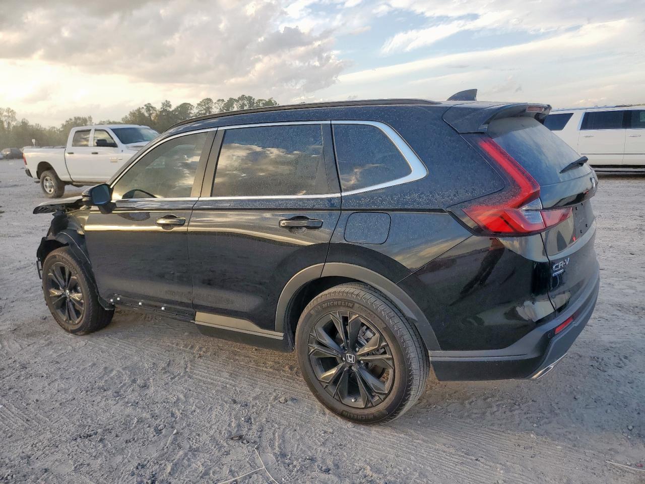 Honda Crv Sport Touring Image 5