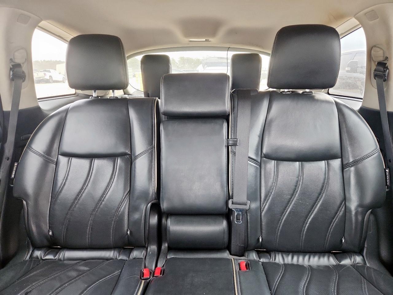 INFINITI Qx Luxe Image 11