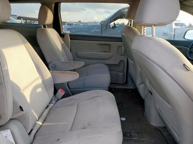 Kia Sedona Lx Image 4