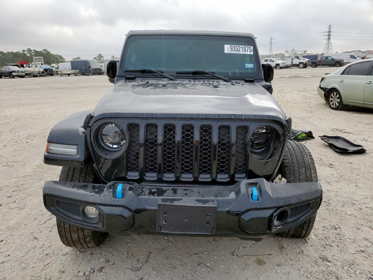 Jeep Wrangler Sahara 4xe Image 2