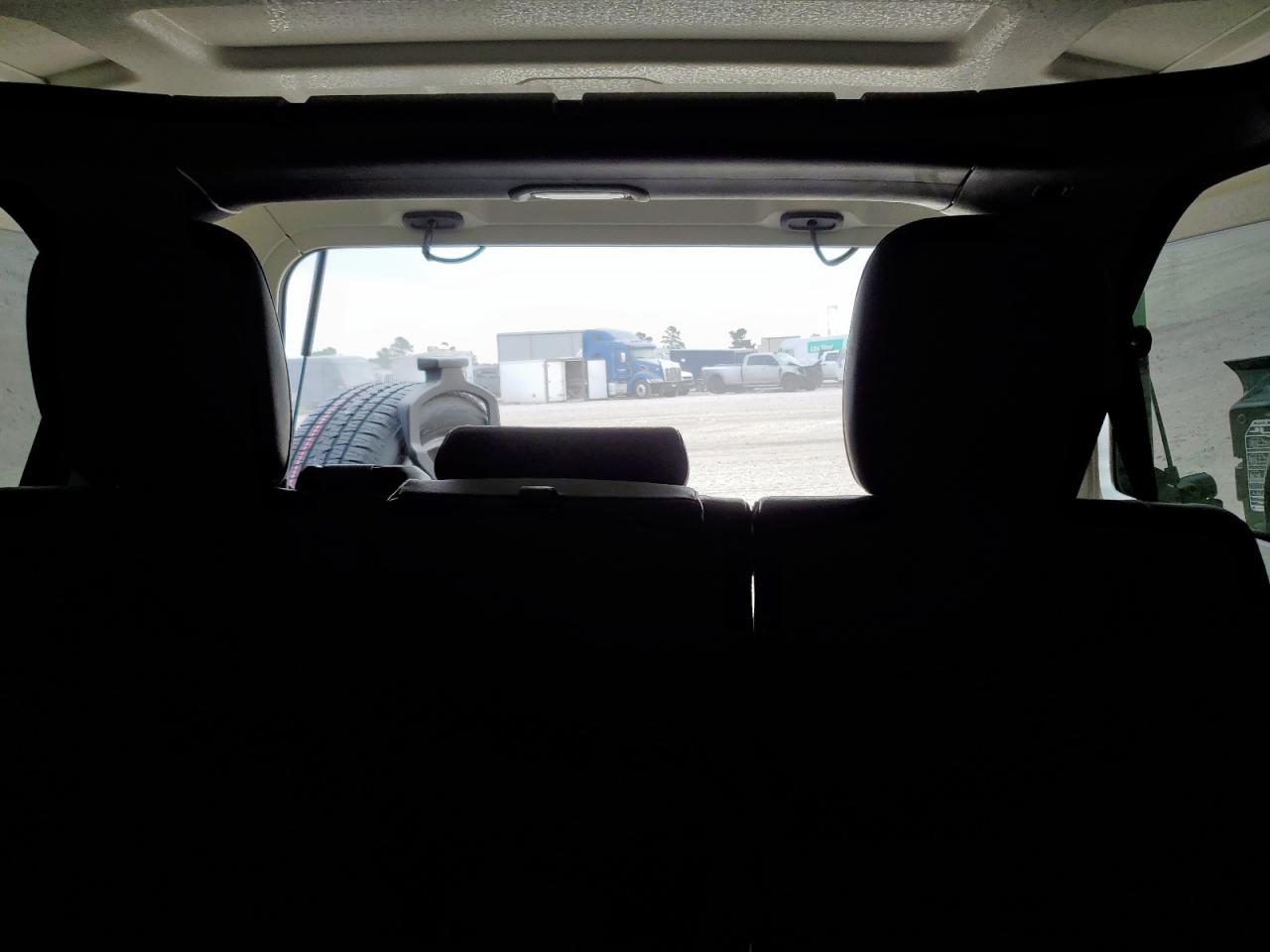 Jeep Wrangler Sahara 4xe Image 10