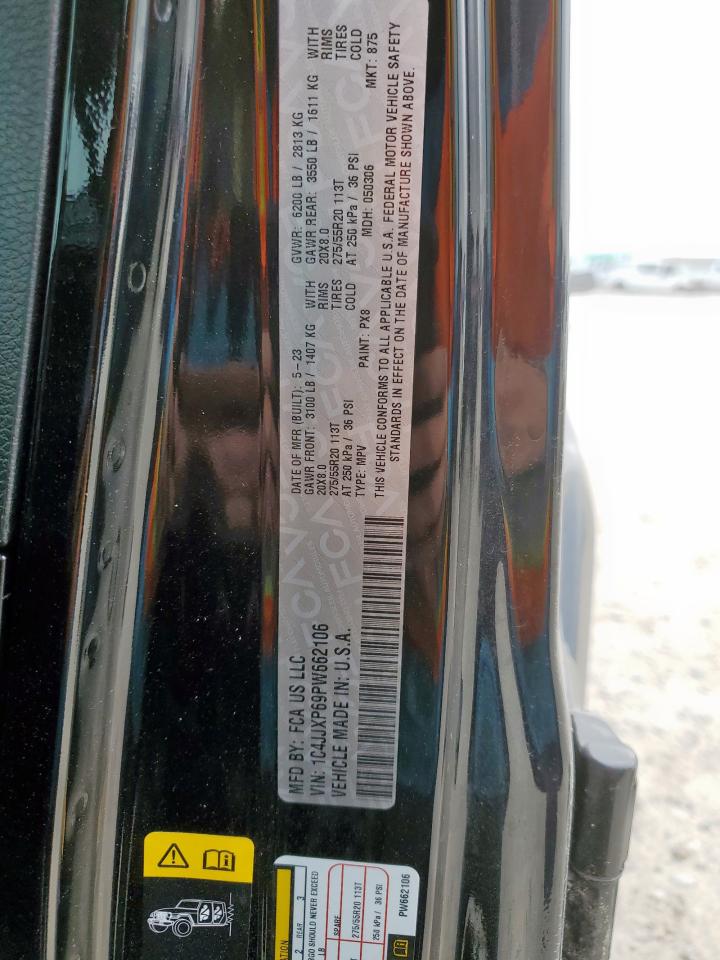 Jeep Wrangler Sahara 4xe Image 4