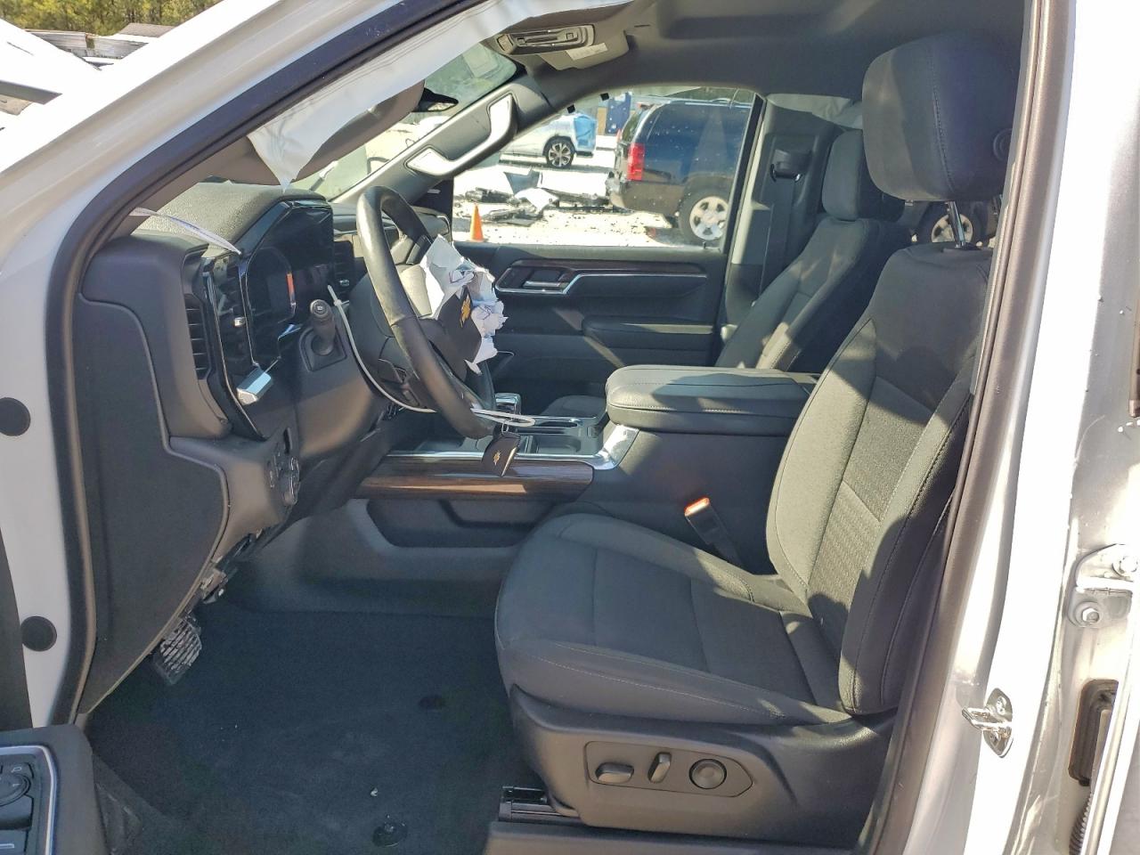 Chevrolet Silverado K1500 Lt Image 10