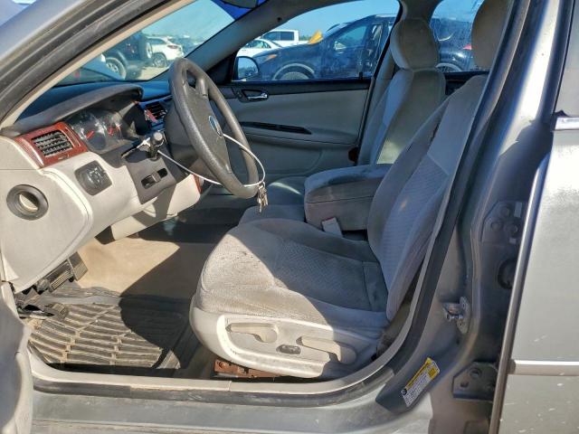 Chevrolet Impala Lt Image 8