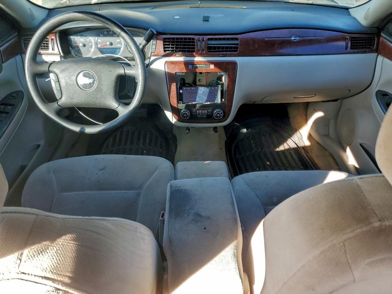 Chevrolet Impala Lt Image 7