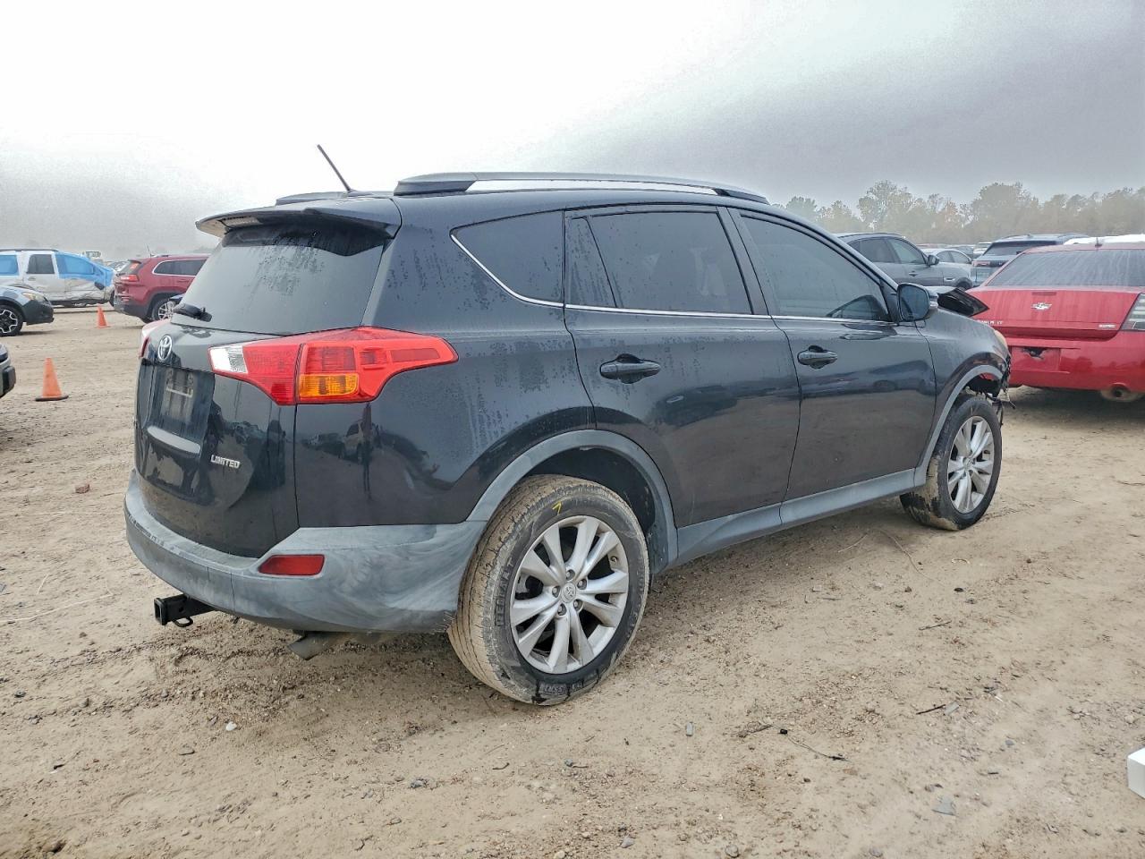 Toyota RAV4 Limited Image 2