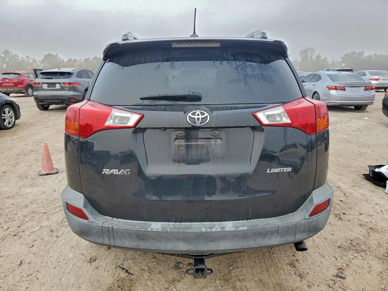 Toyota RAV4 Limited Image 6