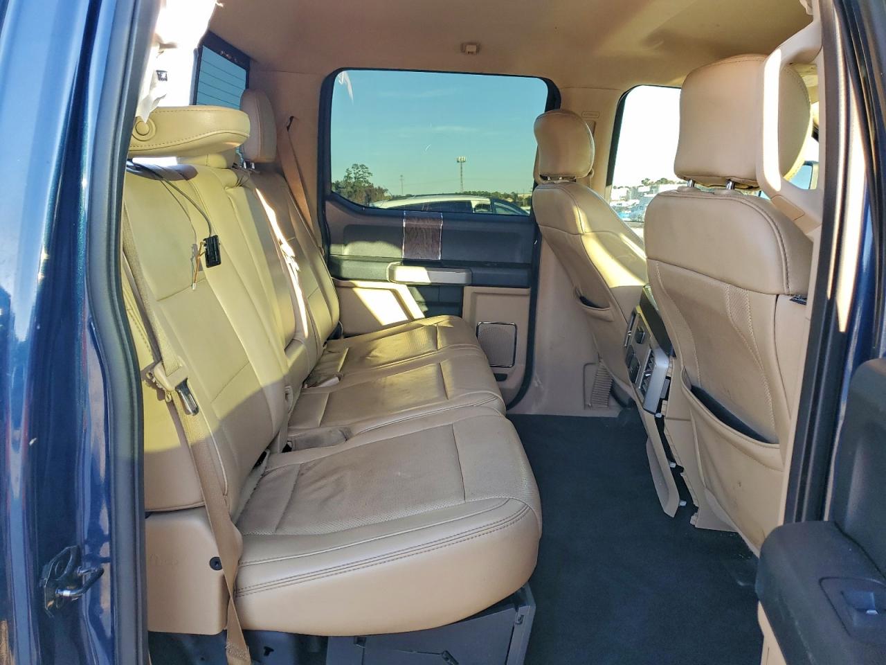 Ford F-250 Super Duty Image 10