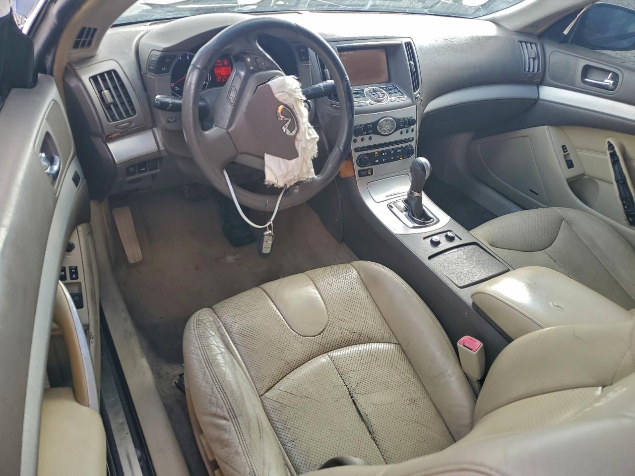 INFINITI G37 Base Image 10