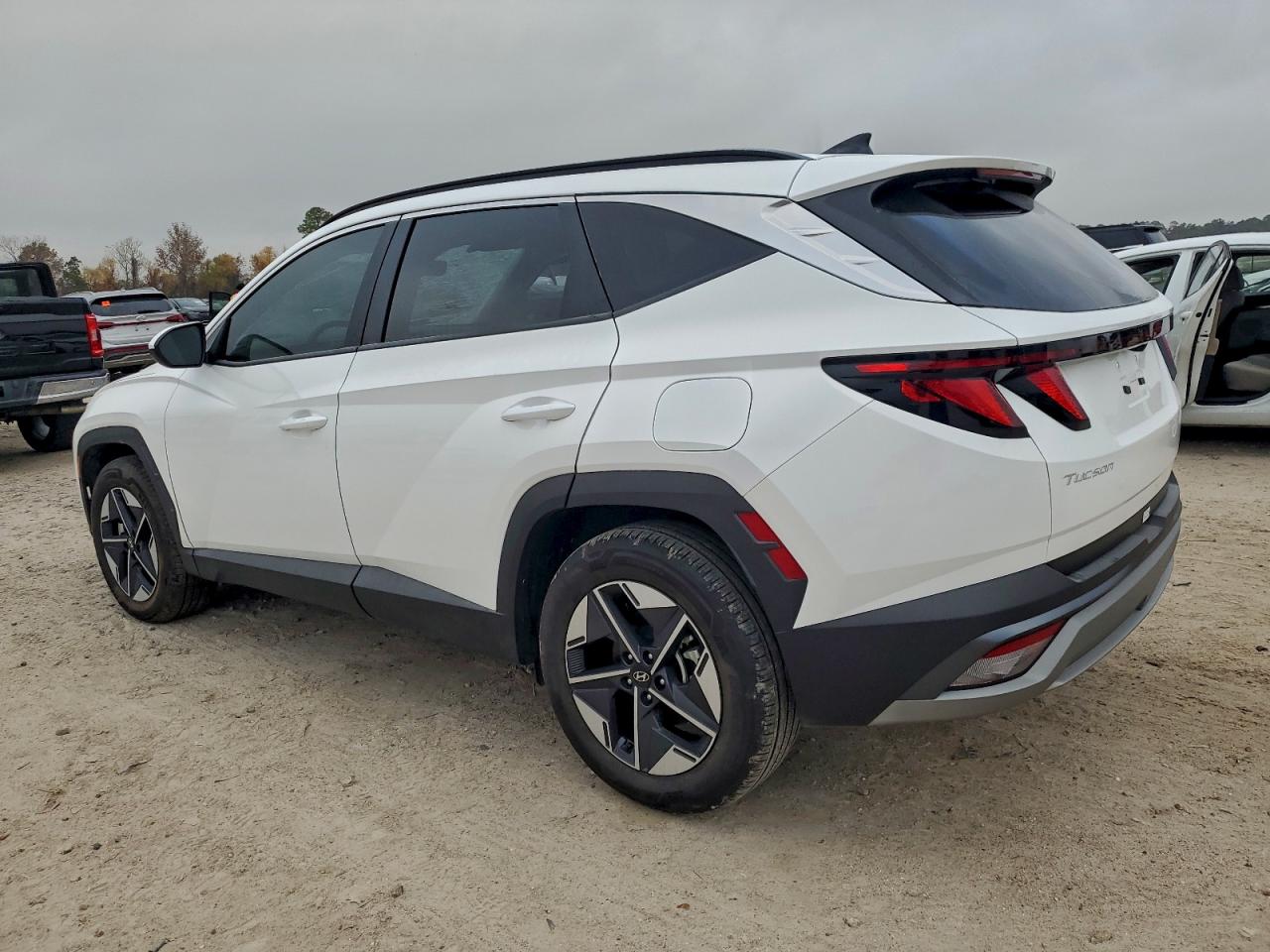 Hyundai TUCSON Sel Image 8