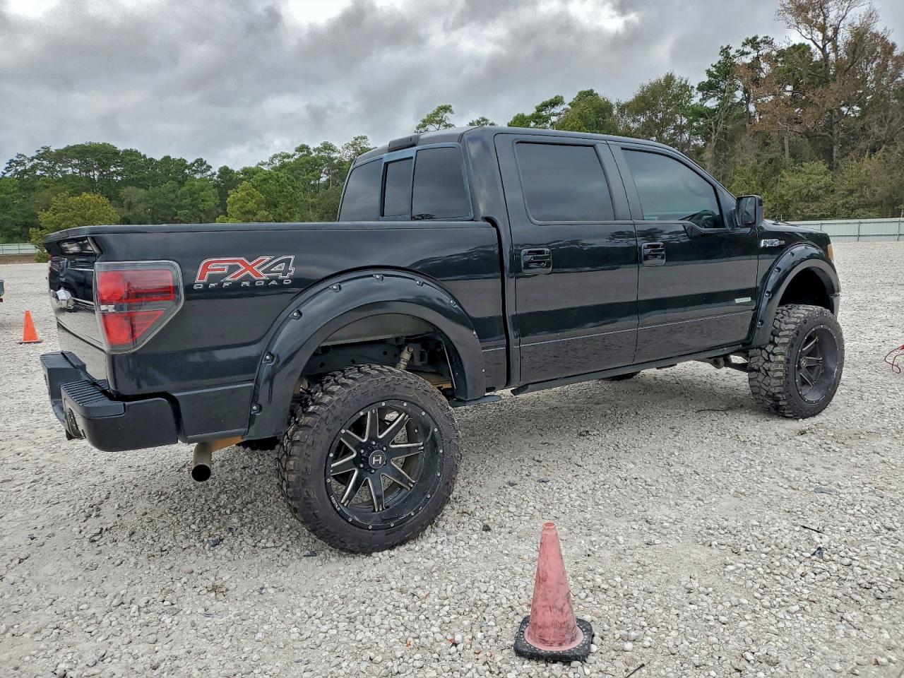 Ford F-150 Supercrew Image 7