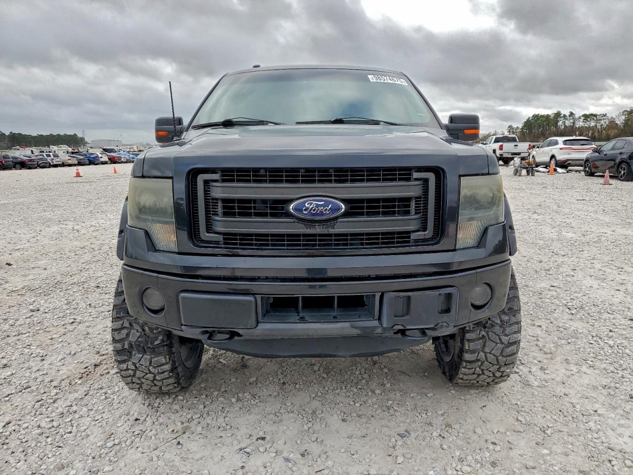Ford F-150 Supercrew Image 10