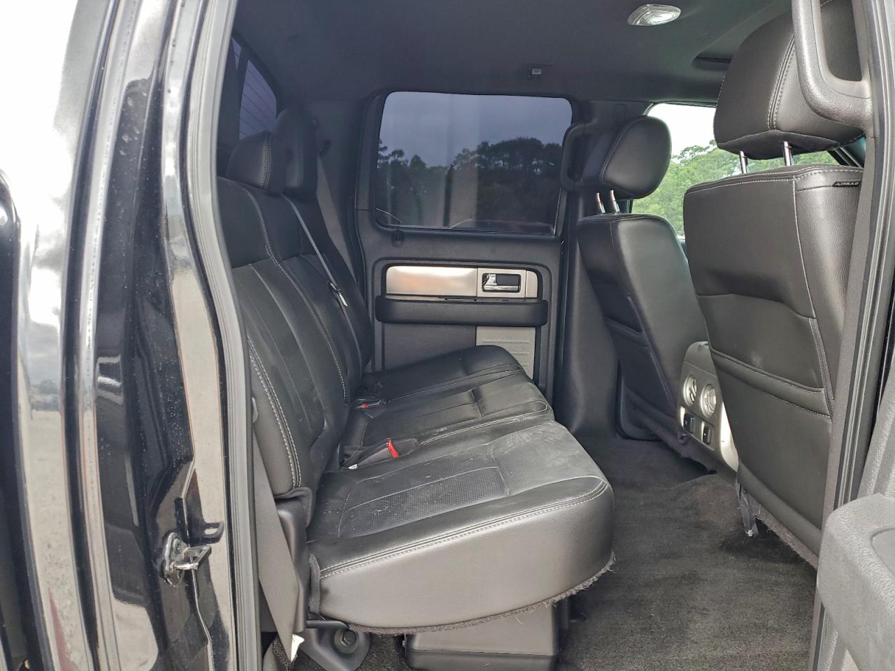 Ford F-150 Supercrew Image 6