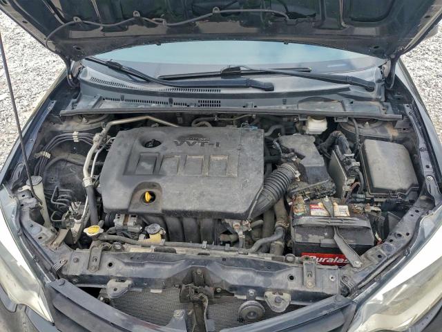 Toyota Corolla L Image 8