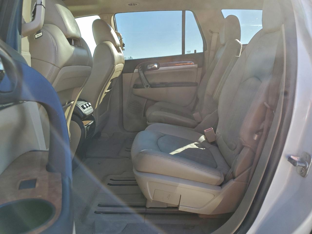 Buick Enclave Image 5