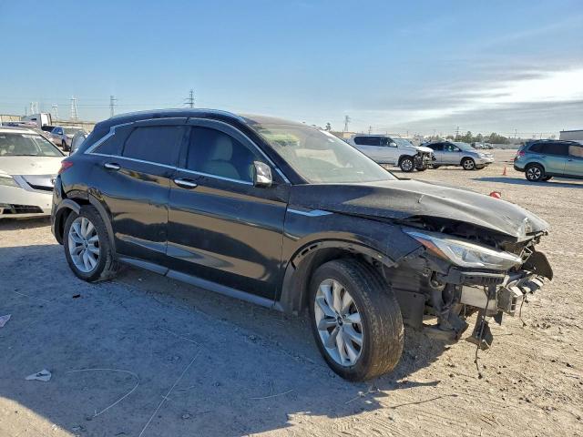 INFINITI Qx Essential Image 11