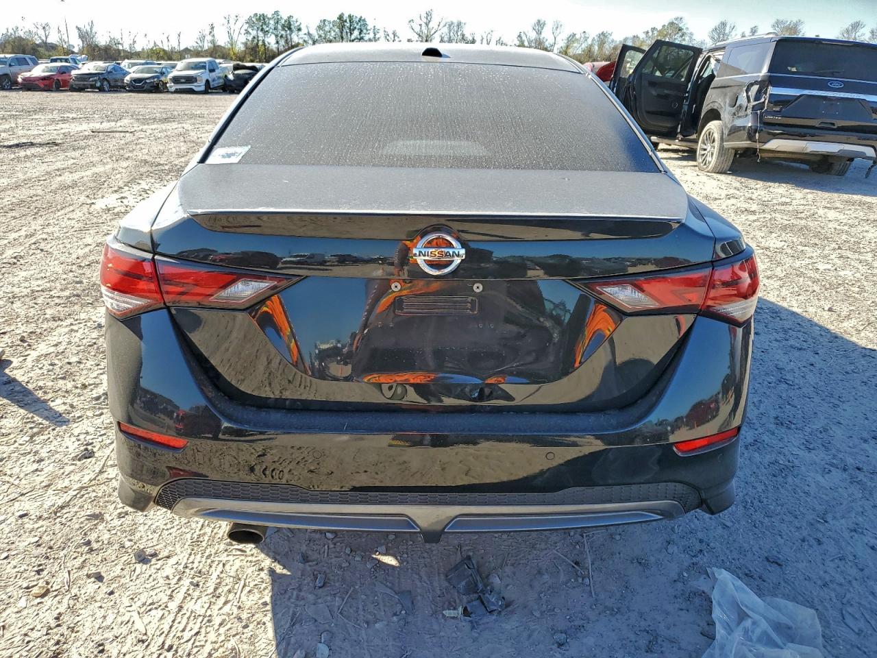 Nissan Sentra Sr Image 9