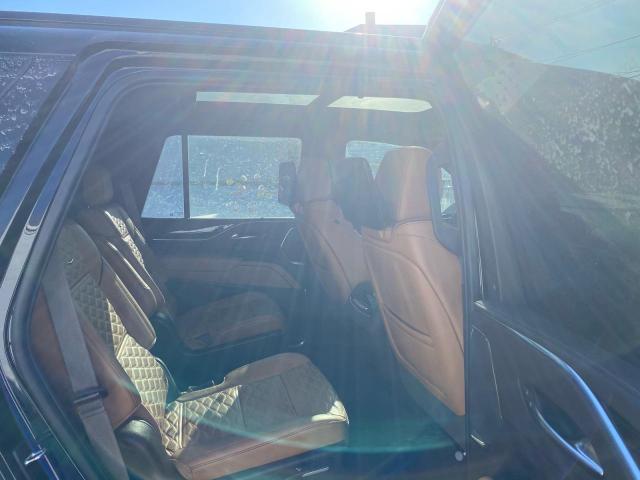 Cadillac Escalade Sport Image 9