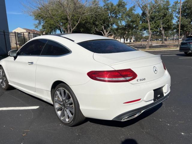 Mercedes-Benz C-Class 300 Image 4