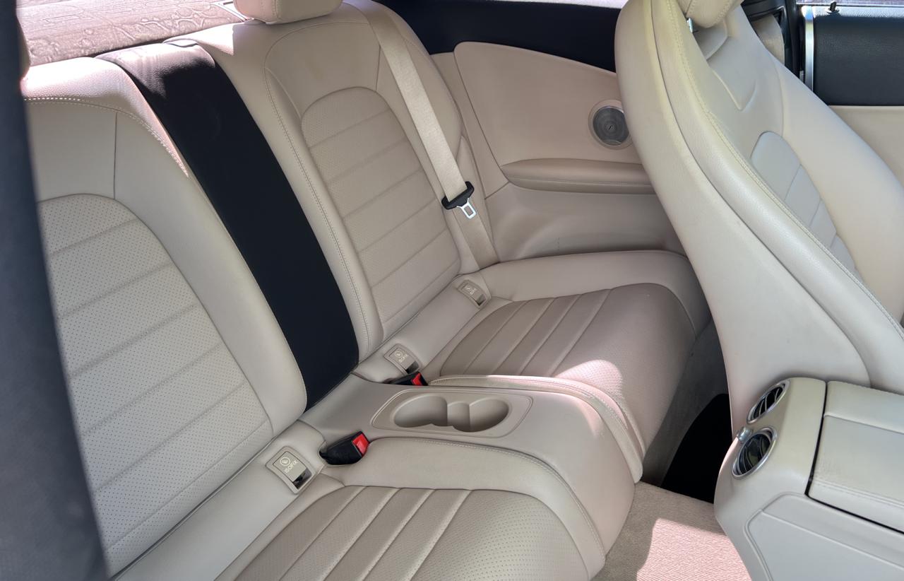 Mercedes-Benz C-Class 300 Image 5