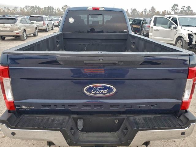 Ford F-350 Super Duty Image 11