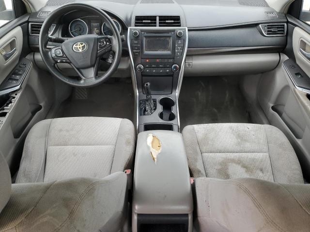 Toyota Camry Le Image 8