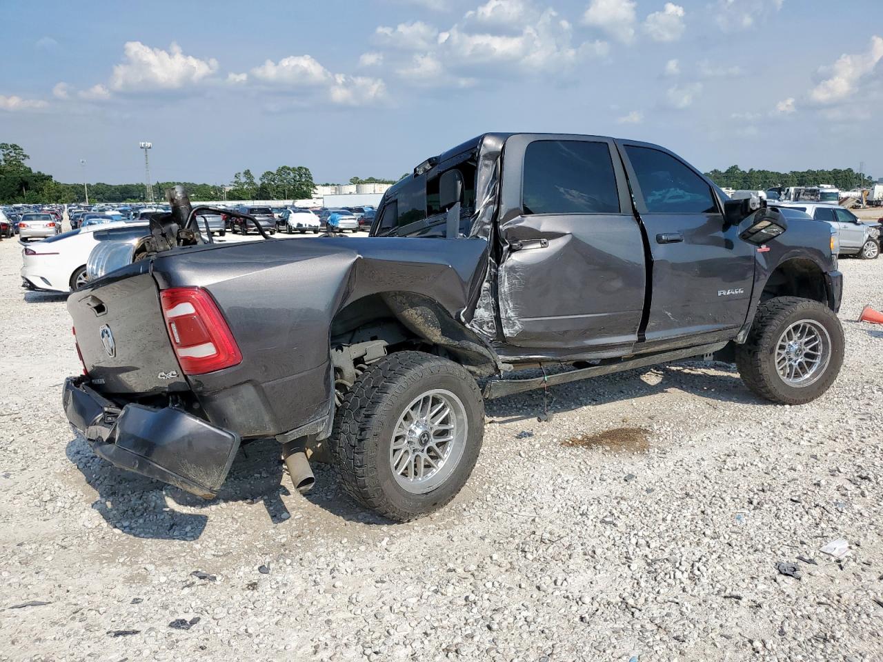 Ram 2500 Laramie Image 2