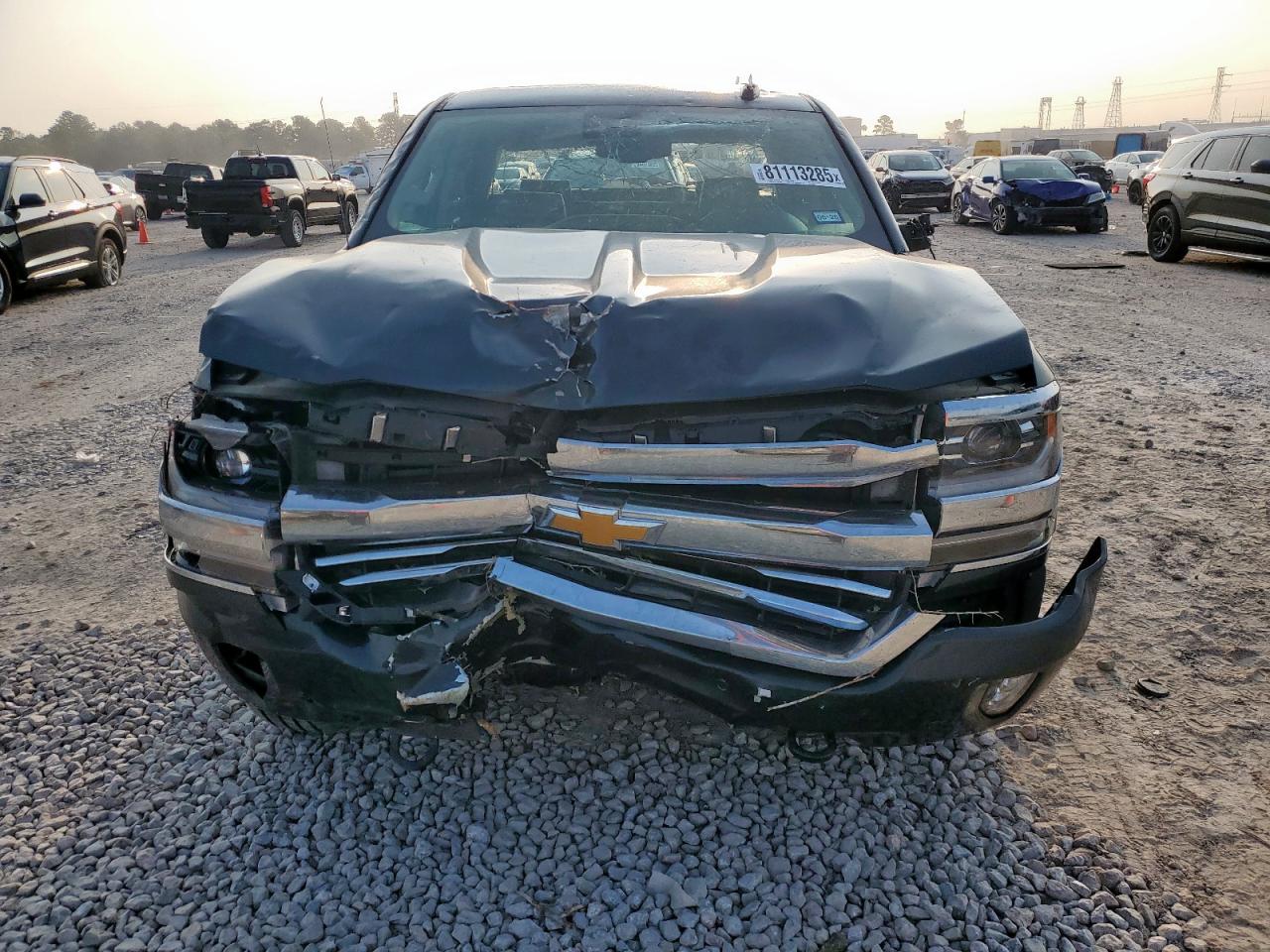 Chevrolet Silverado C1500 High Country Image 5