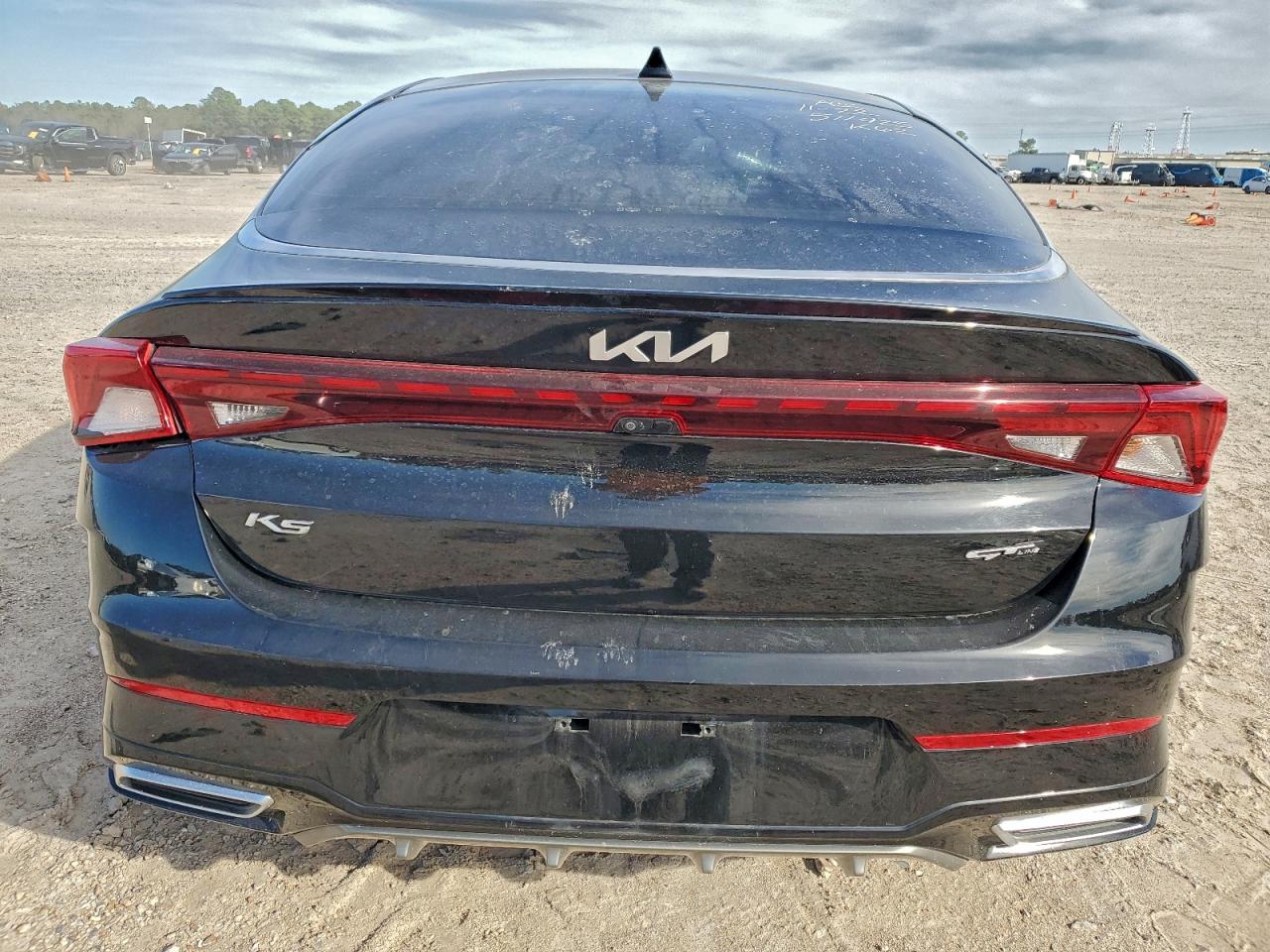 Kia K5 Gt Line Image 2