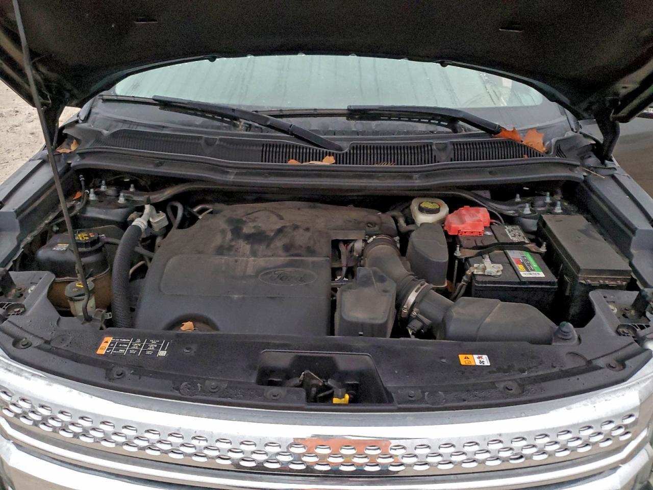 Ford Explorer Xlt Image 12